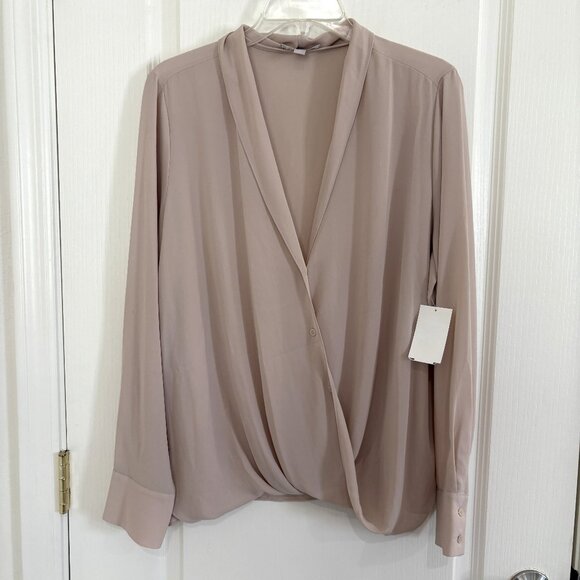 Chelsea28 Wrap Front Button Blouse Twist Hem Top Beige Size XL NEW - Picture 3 of 7